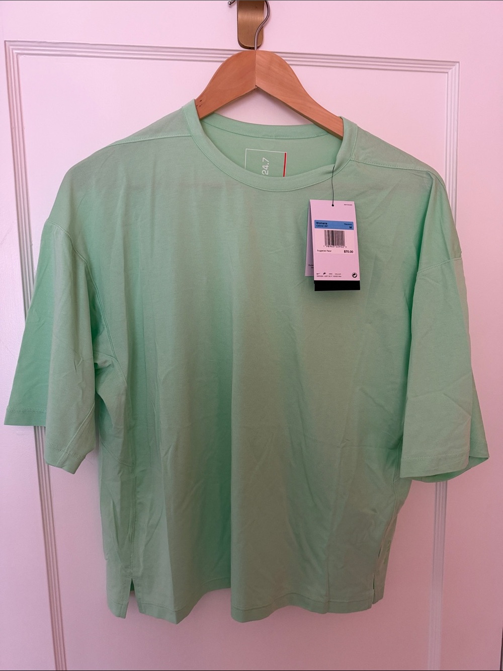 Nike 24.7 Women’s medium